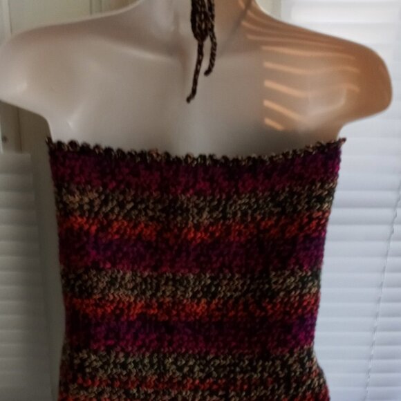 CROP TOP (MED) - Picture 2 of 2